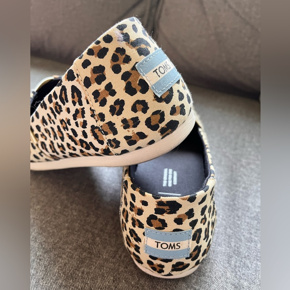 Toms Brown and Black Flats with Leopard Print - Picture 2 of 3